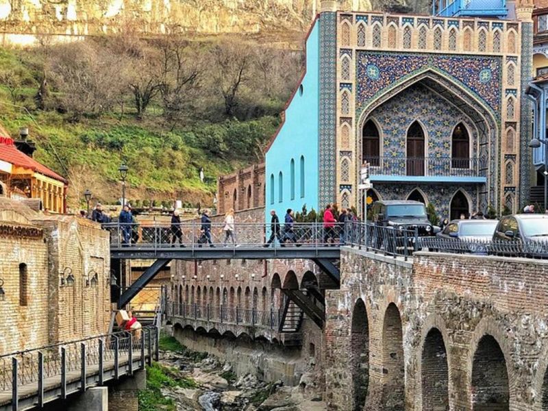 Dolu Dolu Gürcistan Turu Batum ve Tiflis Rotası